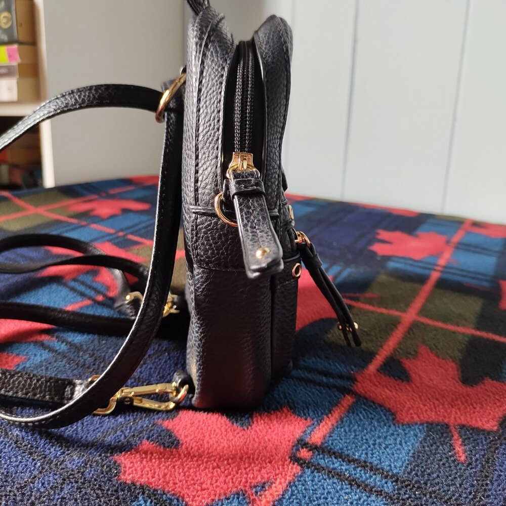 Avon Signature Small Multiway Bag - Picture 7 of 8